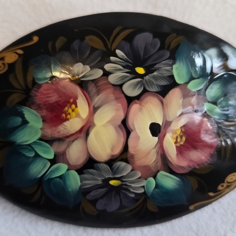 Hand-Painted Oval Brooch Black Lacquer European Vintage